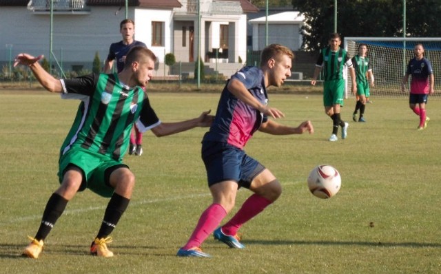 Sokół Sokolniki (zielono-czarne stroje) doznał kolejnej porażki.