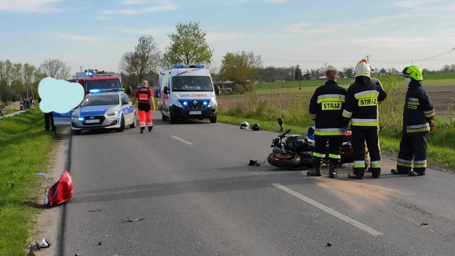W Zapluskowęsach w gminie Kowalewo Pomorskie doszło do wypadku drogowego z udziałem samochodu osobowego i motocykla