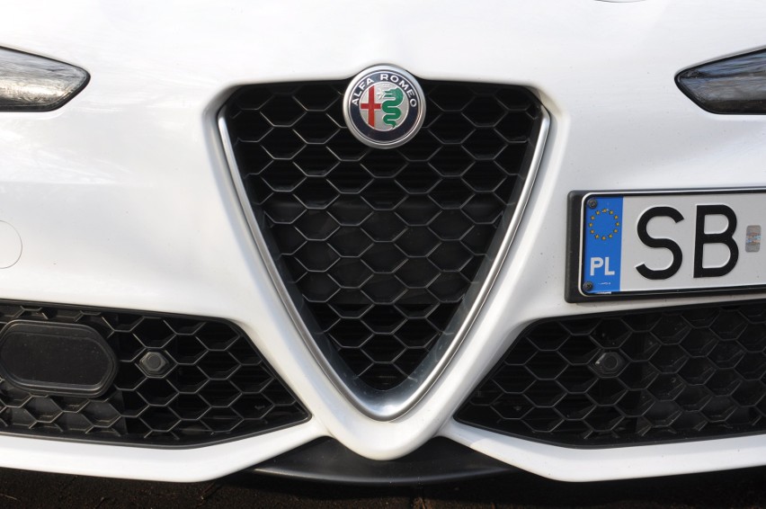 Alfa Romeo Giulia Veloce...