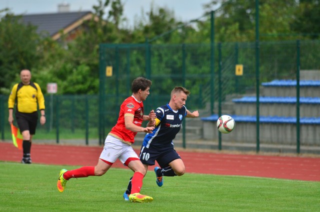 Tarnovia Tarnowo Podgórne wygrała z liderem Artbud IV ligi - Unią Swarzędz 1:0. Tym samym podopieczni Tomasza Bekasa utracili pierwsze miejsce w tabeli, bowiem swój mecz wygrało Mieszko Gniezno.