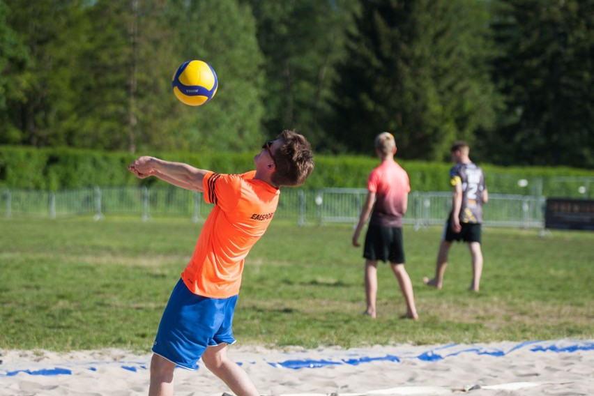  Turniej Siatkówki Plażowej o Puchar Prezydenta Miasta (zdjęcia)