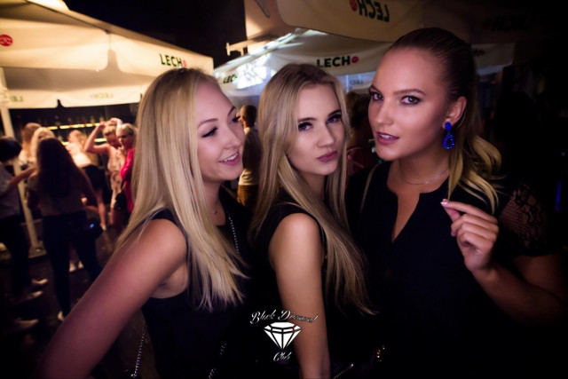 Piękne panie i przystojni męźczyźni. Tak się bawią w Białymstoku. Black Diamond Club [nowe zdjęcia]