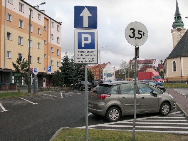 Parking przy ulicy Konstytucji 3 Maja w Miastku jest już płatny. 