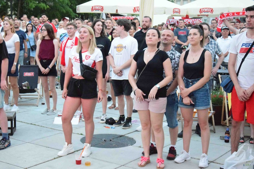 Strefa kibica na Małym Rynku podczas meczu Polska -...