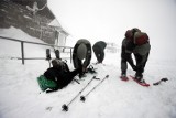 Policjanci na nartach uratowali nastolatkę z Niemiec