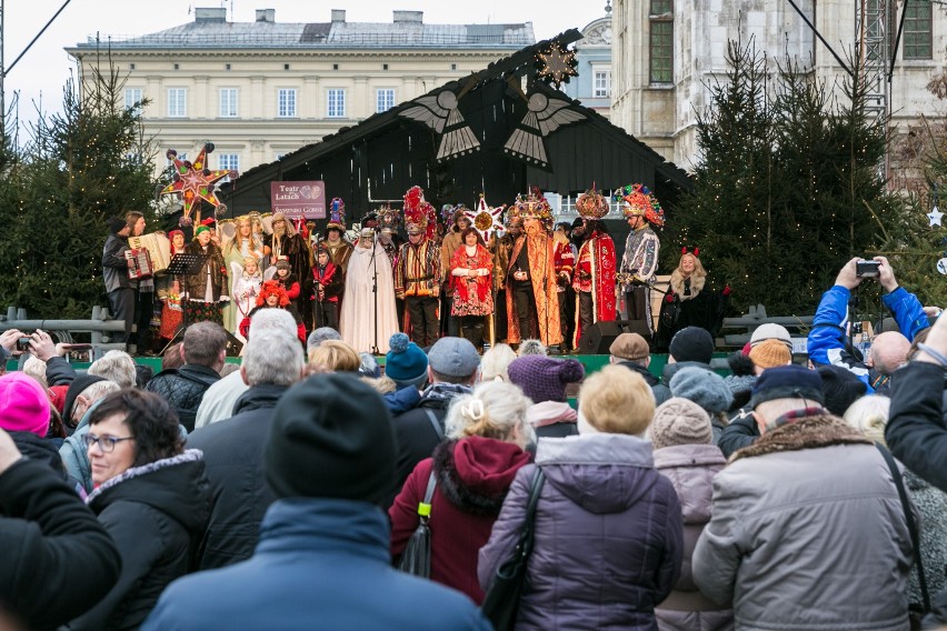 Natomiast we wtorek, 26 grudnia, od godziny 14 będzie można...