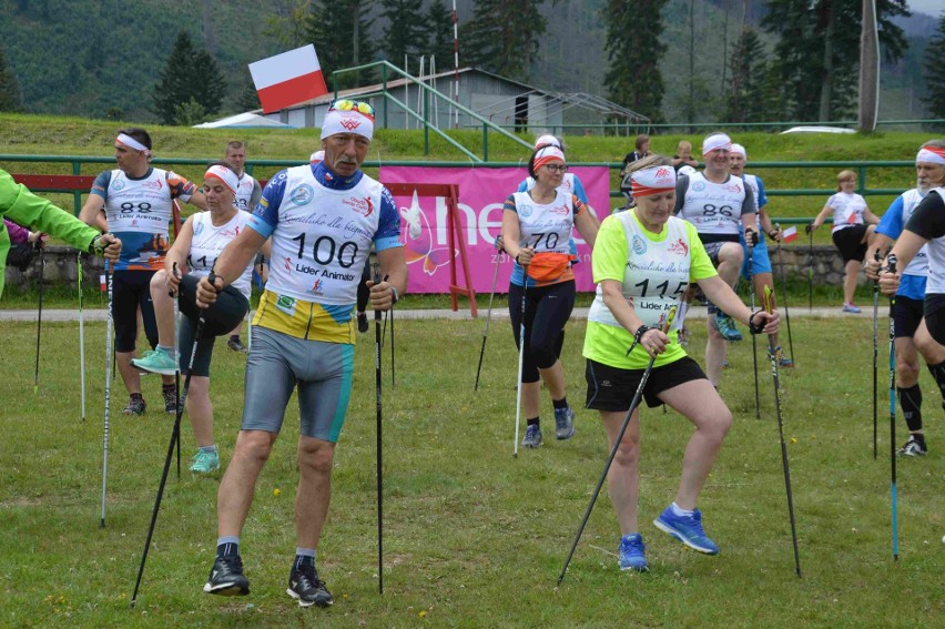 Kościelisko. Ścigali się w zawodach Nordic Walking. Wystartowała też Krystyna Guzik [ZDJĘCIA]