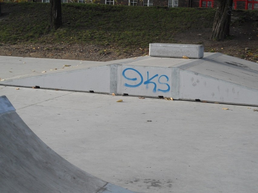 Ruda Śląska: Nowy skatepark pomalowany przez pseudo-grafficiarzy