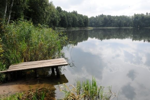 Cisza, spokój i malownicze widoki - to atuty jeziora Lubie