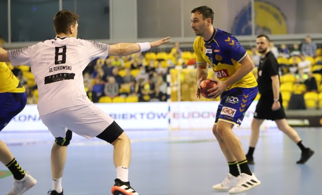 Łomża Vive Kielce pokonało Górnika Zabrze 37:28. Na zdjęciu Igor Karacić.