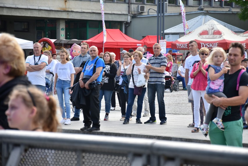 Dni Chrzanowa 2019. Zespół Kurtyna z Chrzanowa rozpoczął koncertową sobotę [ZDJĘCIA]