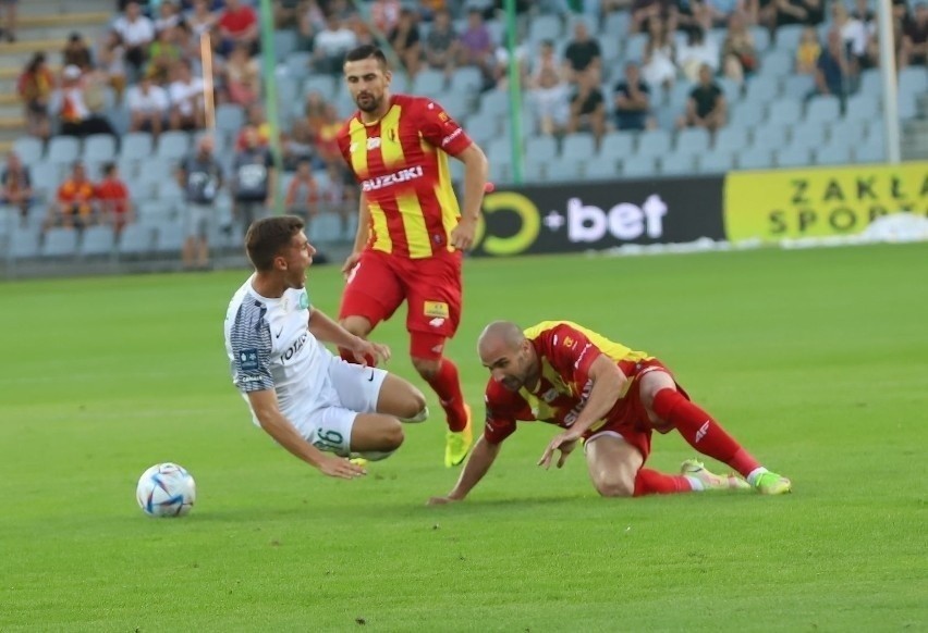 PKO BP Ekstraklasa. Sasza Balić z Korony Kielce na testach medycznych w Dinamo Batumi. Szymon Majewski wypożyczony do Stali Kraśnik