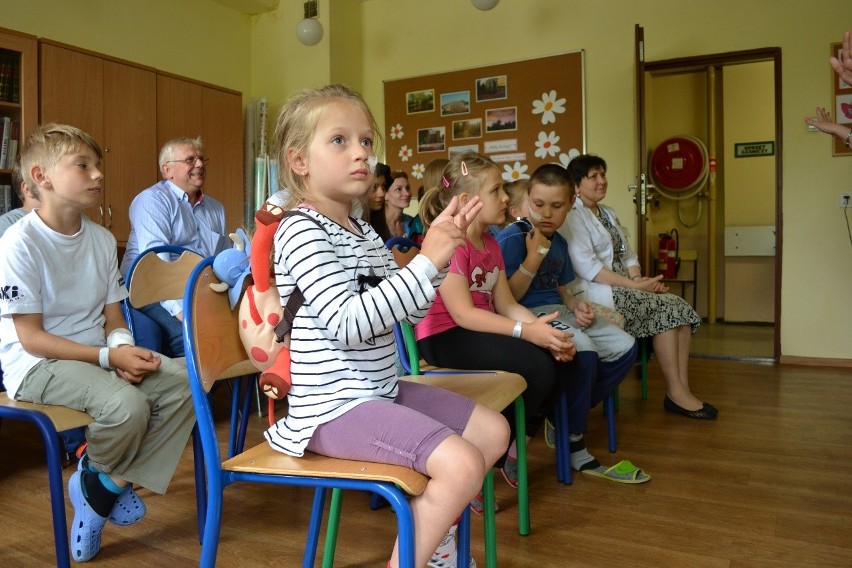 Zabrzański szpital otrzymał magiczny Bajkowóz [ZDJĘCIA]