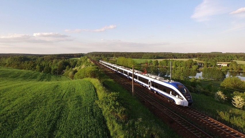 Pociągi Dart zakładów Pesa Bydgoszcz będą jeździły z dużymi...