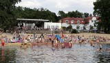 Grudziądzanie szukają ochłody na plażach położonych nad Jeziorem Rudnickim  [zdjęcia]