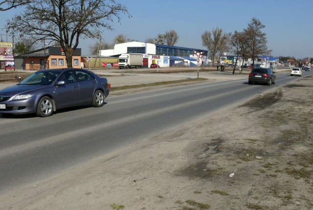 Zniszczona ulica Przemysłowa idzie do modernizacji.