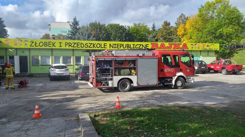 W Żłobku i Przedszkolu Niepublicznym Bajka strażacy z KP PSP...