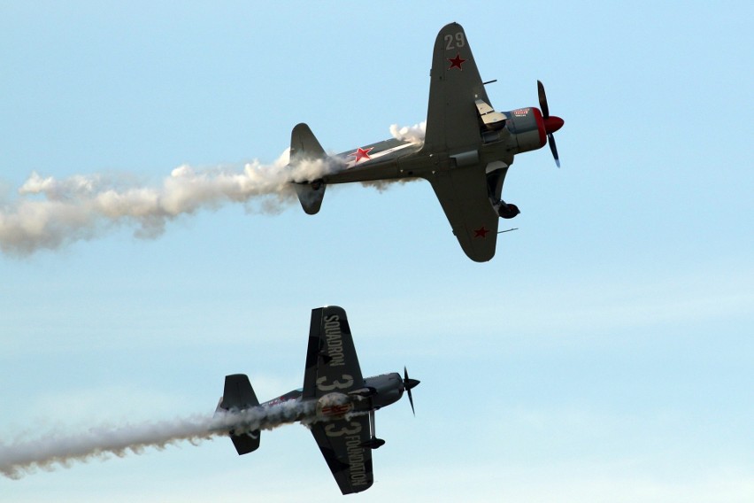 Air Festival Świdnik. Taniec Biało - Czerwonych Iskier na niebie [ZDJĘCIA, WIDEO]