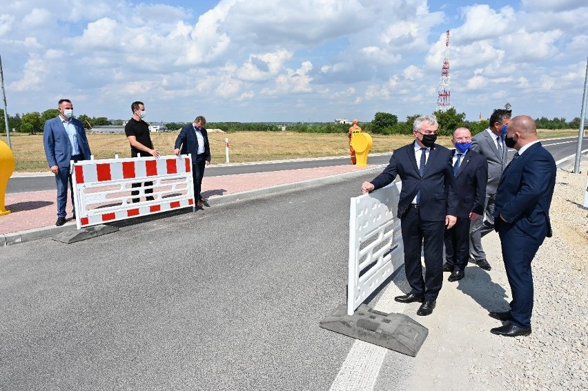 Południowo-wschodnia obwodnica Jędrzejowa oficjalnie otwarta - jechaliśmy nią. Zobaczcie zdjęcia