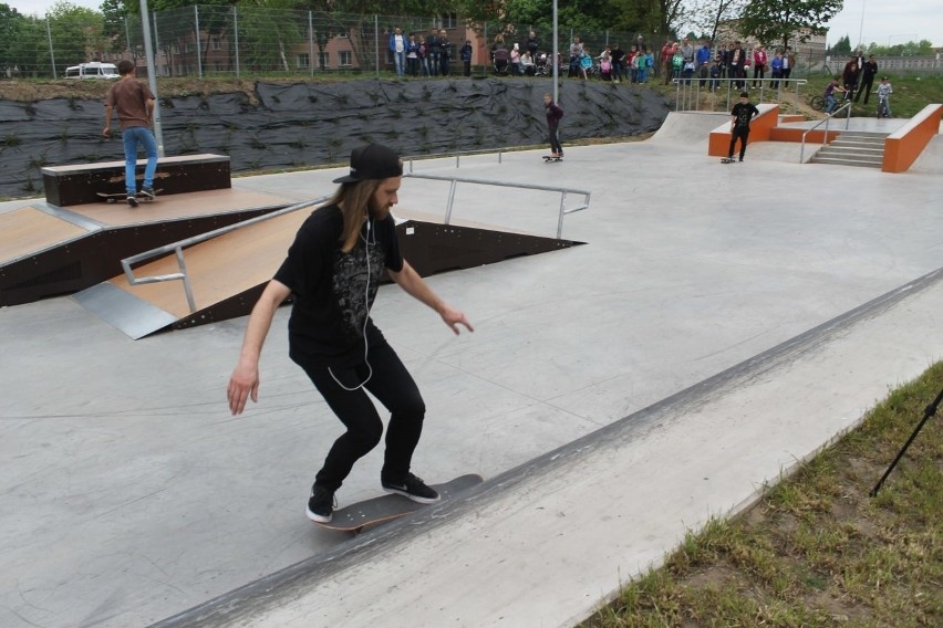 Pokaz ekstremalnej jazdy na skateparku [FOTO]