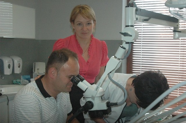 Właścicielami zauważonego w ogólnopolskim konkursie gabinetu są Marlena i Paweł Kośmińscy - obydwoje stomatolodzy.