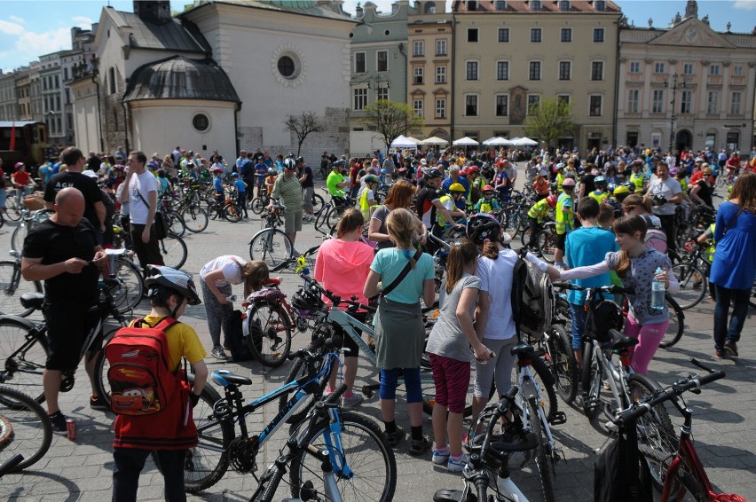 Kraków. Rowerowa masa krytyczna pojedzie mimo ŚDM