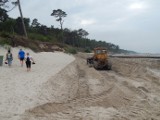 Refulacja plaży w Ustce. Pogłębiarka, rurociąg i spychacze w akcji