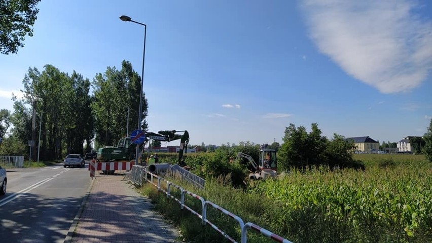 Budowa ścieżki rowerowej przy ul. Krapkowickiej w Opolu....