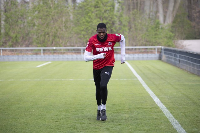 Indywidualny trening w FC Koeln. Na zdjęciu Kingsley Ehizibue