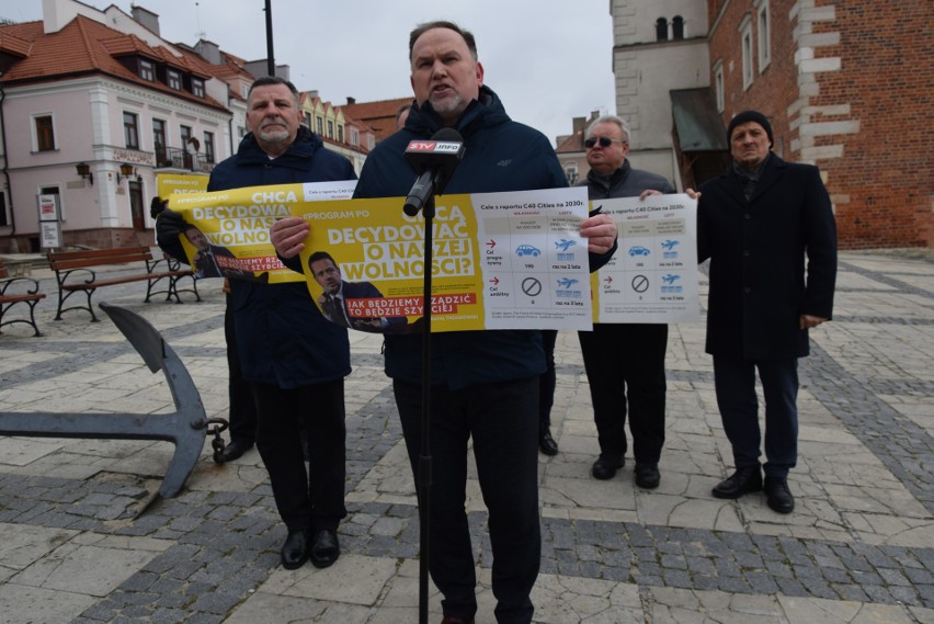 W Sandomierzu posłowie Prawa i Sprawiedliwości skrytykowali raport C40 Cities. Jakie są zastrzeżenia?