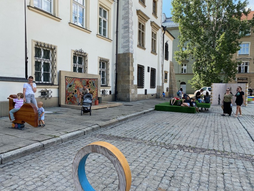 Kraków. Nowa aranżacja placu Wolnica: Wolnica, wolność, wyobraźnia