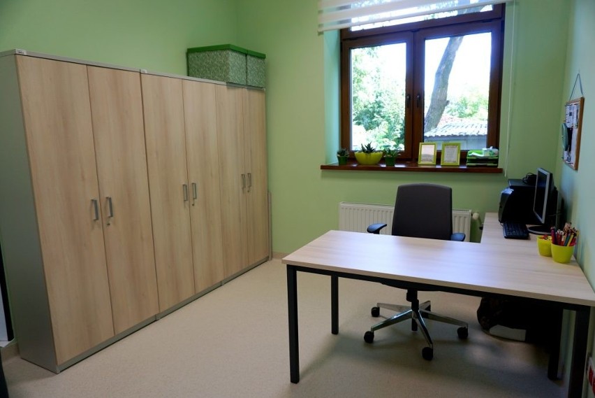 Poradnia Psychologiczno-Pedagogiczna w Brzeszczach ma nową siedzibę. Będzie mogła lepiej służyć dzieciom i młodzieży oraz opiekunom