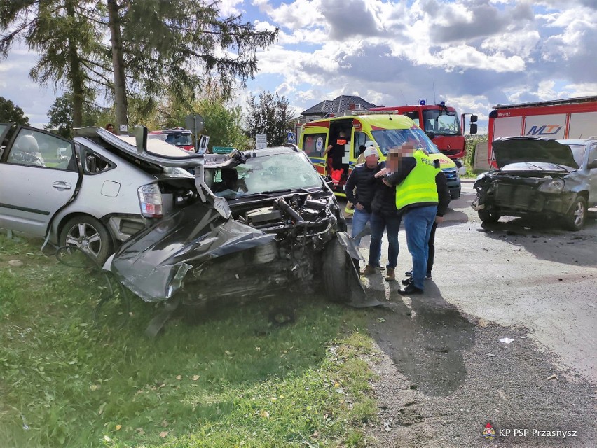 Tragedia w drodze na mecz do Łęcznej. Nie żyje kibic Lechii Gdańsk. Tomasz Kaczmarek: W takiej sytuacji piłka nożna jest najmniej ważna 