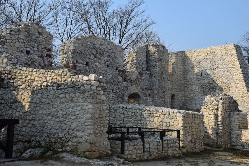 Zamek w Smoleniu kilka lat temu przeszedł renowację.