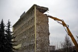 Kraków: wyburzanie budynku "Ruchu" [ZDJĘCIA, WIDEO]