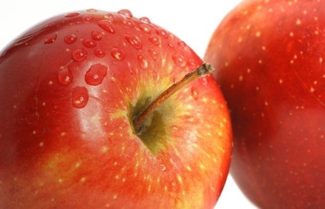Grupa Sadownicza „Owoc Sandomierski” z Bilczy w gminie Obrazów ma sprzedawać naUkrainę 1000 ton jabłek tygodniowo.