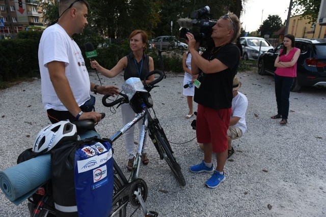- Podróż rowerem przez Polskę jest wstępem do większego przedsięwzięcia - mówi  Wołoszyk. - Chciałbym objechać rowerem Europę.