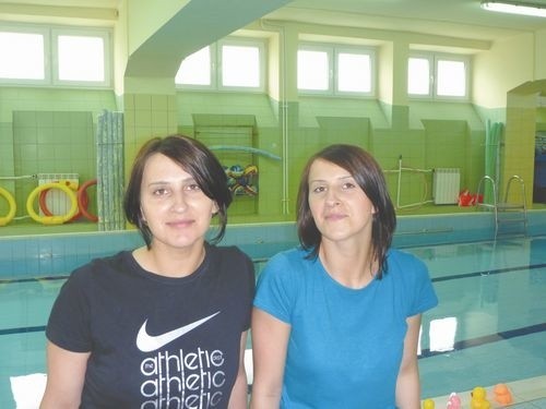 Szkoła pływania dla dzieci to było marzenie Angeliki Kostro (na zdjęciu z lewej) i Karoliny Grzybko. Udało się je spełnić.