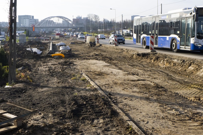 Trwają prace związane z przebudową al. 29 Listopada w...