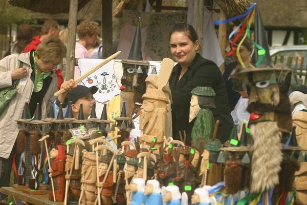 Piknik folklorystyczny "Czarne Wesele" w skansenie w...