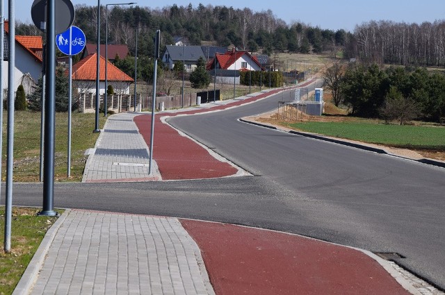 Ulice Szeroka, Radosna i Gwiezdna w Tuliszowie zostały całkowicie przebudowaneZobacz kolejne zdjęcia/plansze. Przesuwaj zdjęcia w prawo naciśnij strzałkę lub przycisk NASTĘPNE