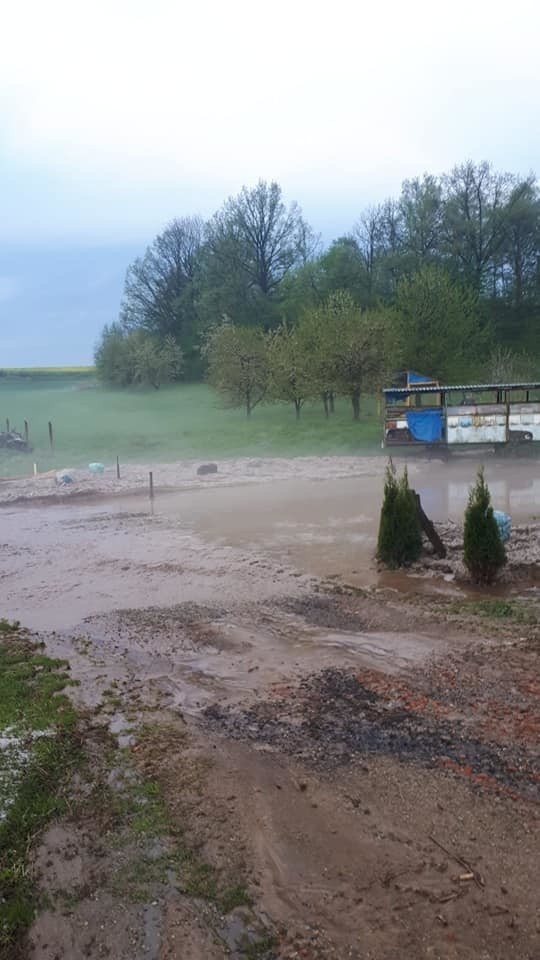 Burze nad Opolszczyzną. Ulewa w kilkanaście minut zalała...