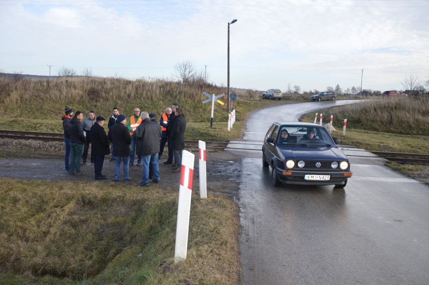 Przejazd kolejowy w Uniejowie Rędzinach