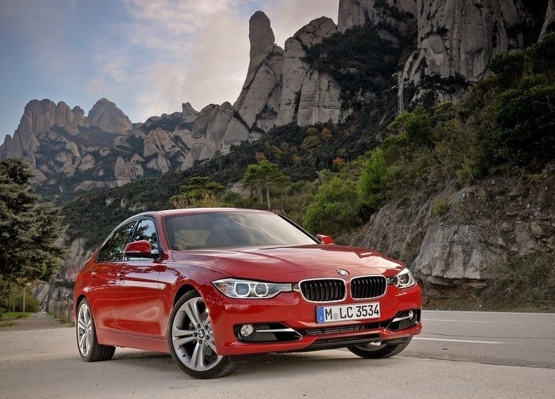 BMW 3-series - Światowy Kobiecy Samochód Roku - 2 miejsce i...