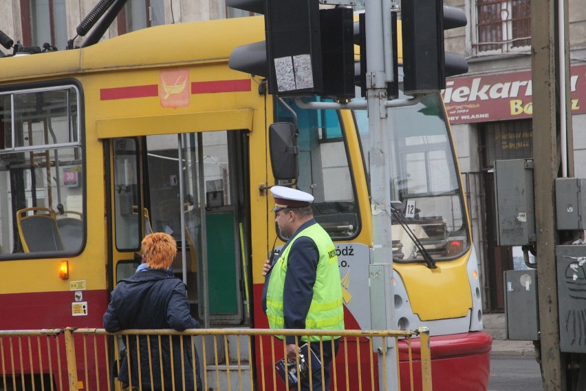 Wypadek na Franciszkańskiej. Tramwaj rozjechał psa [ZDJĘCIA]