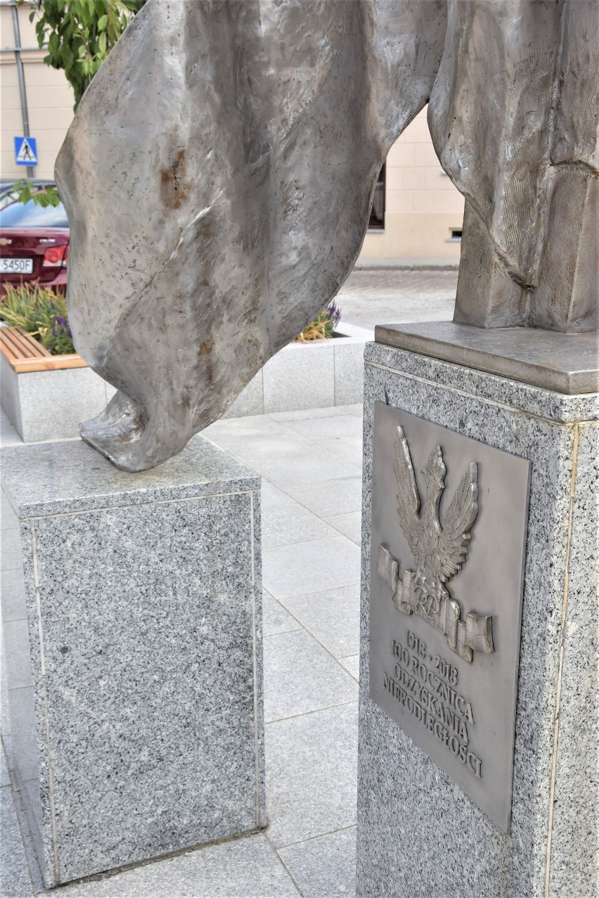 Pomnik na placu Matejki w Zielonej Górze został odsłonięty w...