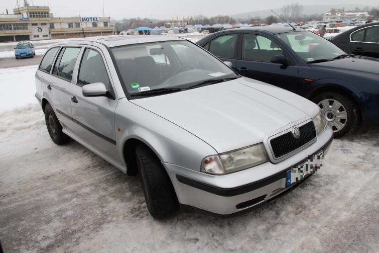 Giełdy samochodowe w Kielcach i Sandomierzu (17.02) - ceny i...