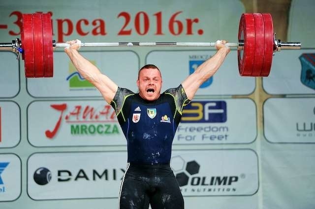 Adrian Zieliński uzyskał w dwuboju 409 kg. To 4 wynik w rankingu światowym w wadze do 105 kg