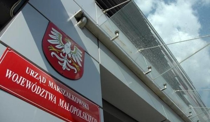 Zmiany w Urzędzie Marszałkowskim. Jest mniej departamentów, są nowe nazwy,  lecą głowy dyrektorów | Dziennik Polski