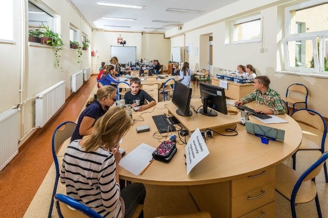 Realizacja projektu ma na celu poprawę jakości warunków nauczania szkół podstawowych oraz gimnazjów w Oławie, a także zapewnienie rozwoju infrastruktury szkół w zakresie nauk przyrodniczych, matematycznych, cyfrowych oraz specjalistycznych.